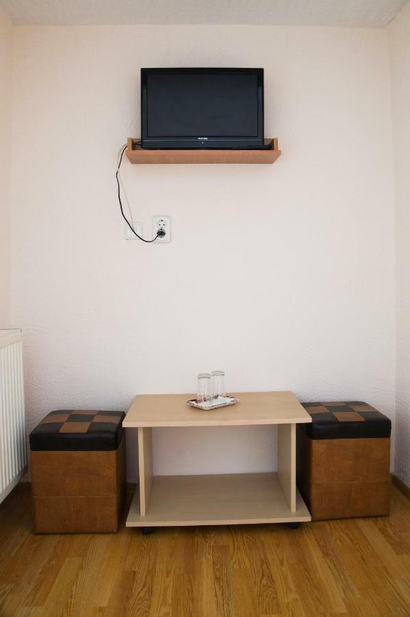 Pensiunea Nicol Hotell Valea Iasului Exteriör bild
