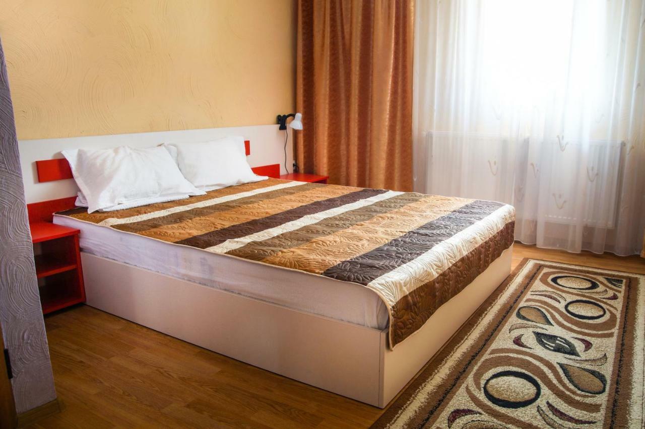 Pensiunea Nicol Hotell Valea Iasului Exteriör bild