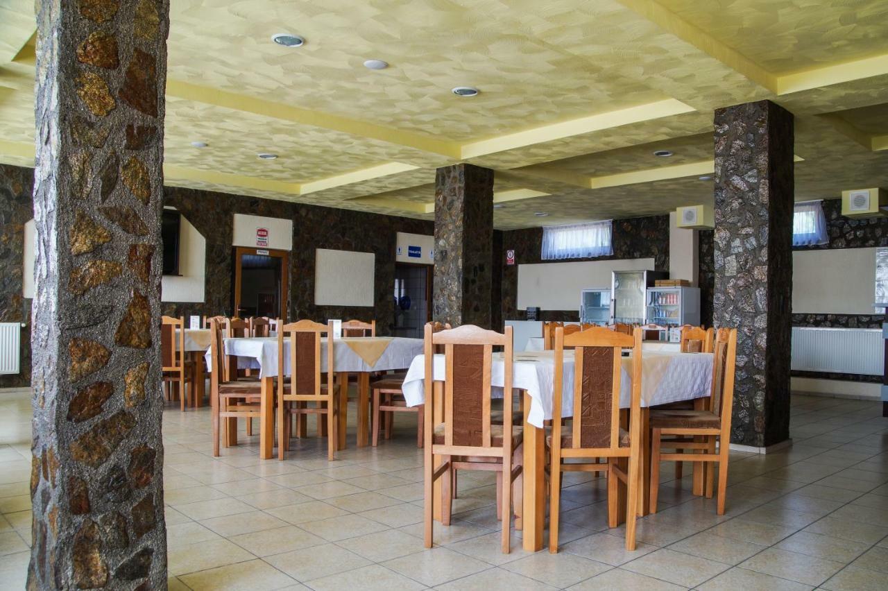 Pensiunea Nicol Hotell Valea Iasului Exteriör bild